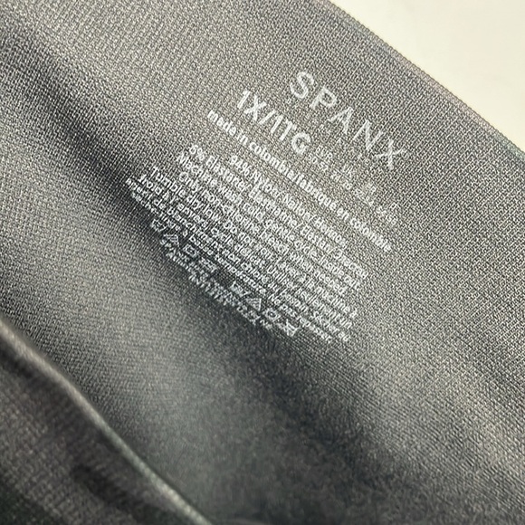 SPANX | Look At Me Now Camo Seamless Size 1X - Picture 5 of 5